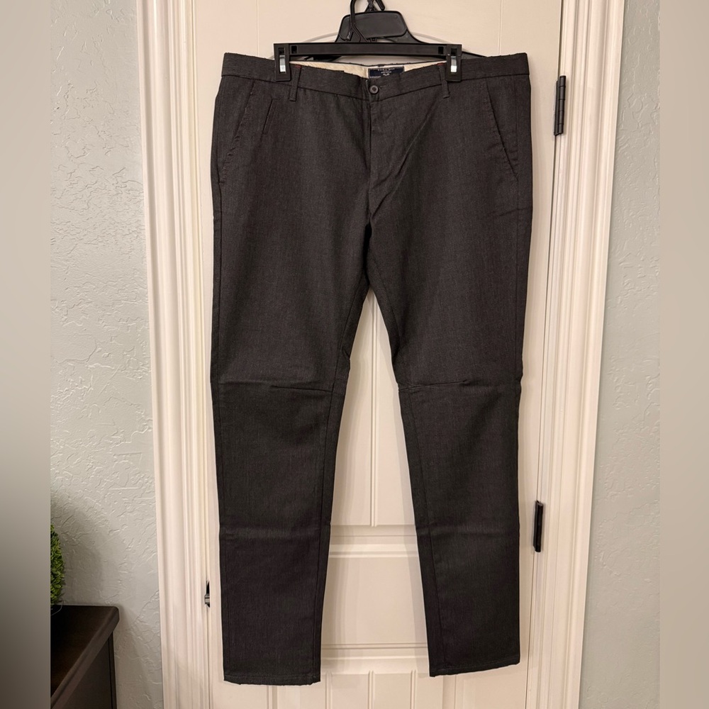 New ZARA skinny dress pants for men